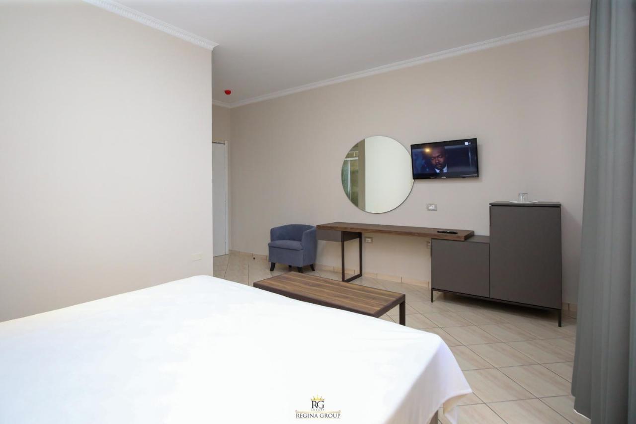 Regina Garden Hotel 4*