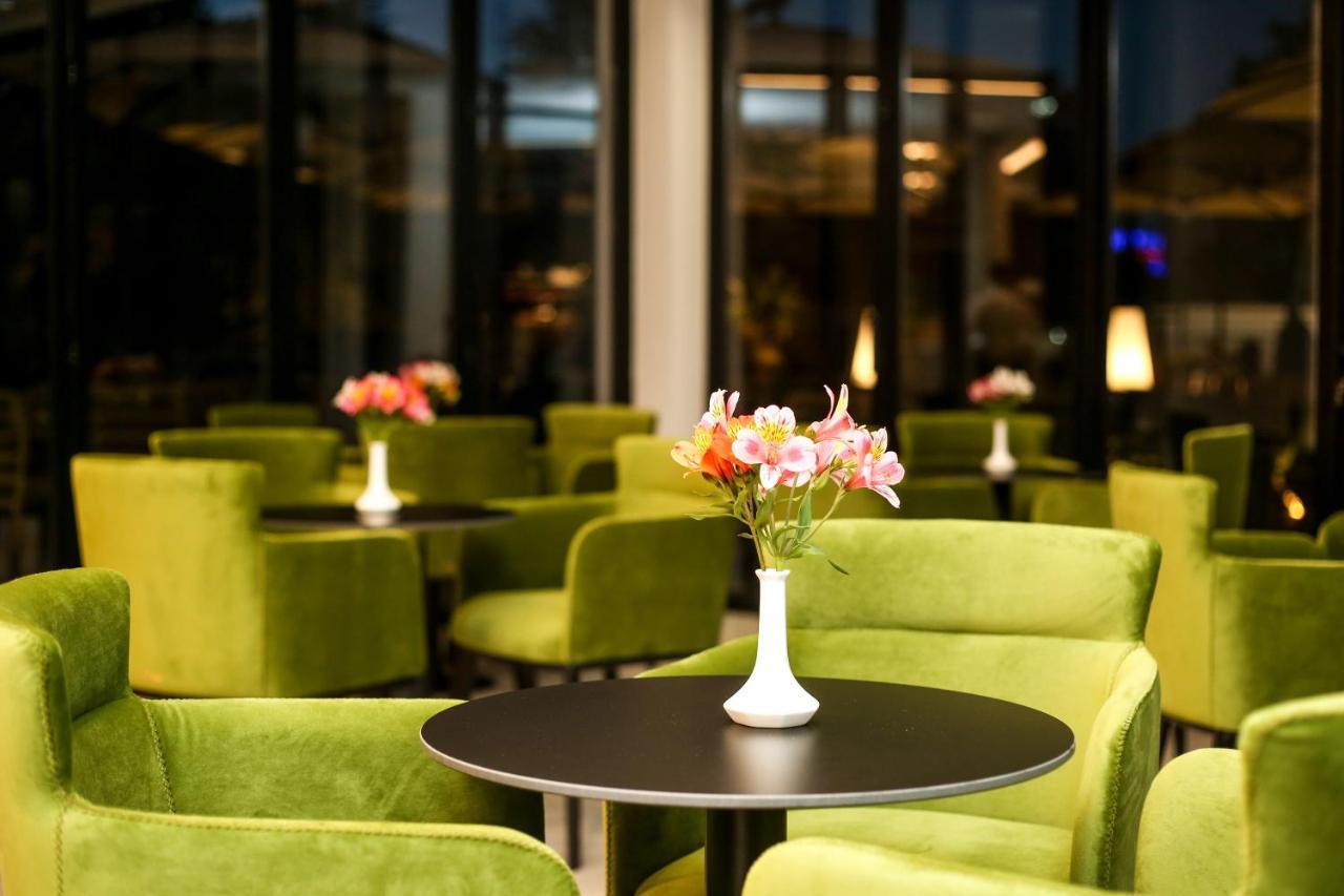Regina Garden Hotel 4*